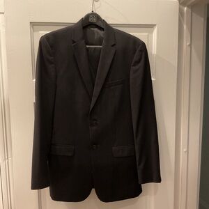 Jos A Bank Black Men’s Suit With Vest